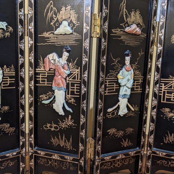 Vintage Asian Geisha Folding Tabletop Screen Divider - black lacquer wood screen - Picture 4 of 15